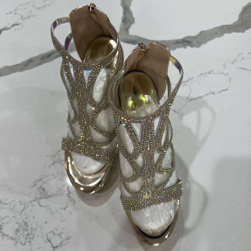Elegant Silver Strappy Women's Heels